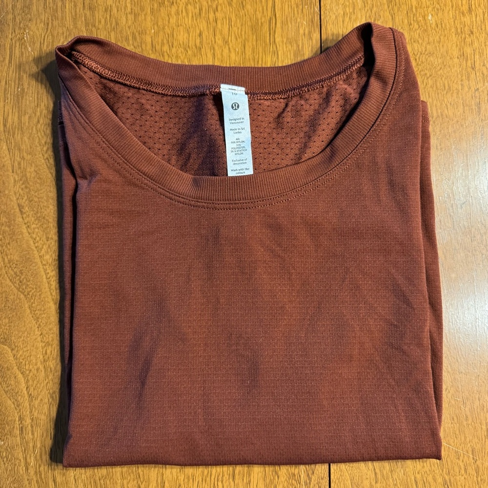 Lululemon Date Brown Train to Be Tank Top *High-Low Hem